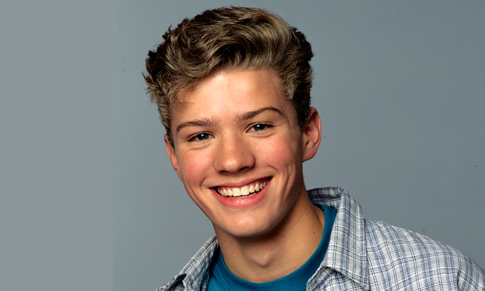 Ryan Phillipe as Billy Douglas